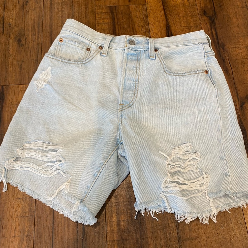 Levi Strauss 501 Womens 27 High Rise Distressed Denim Shorts Blue NWOT